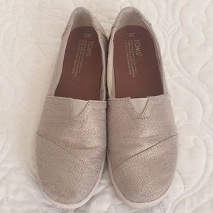 Toms Rose Gold Metallic “Avalon” slip-on